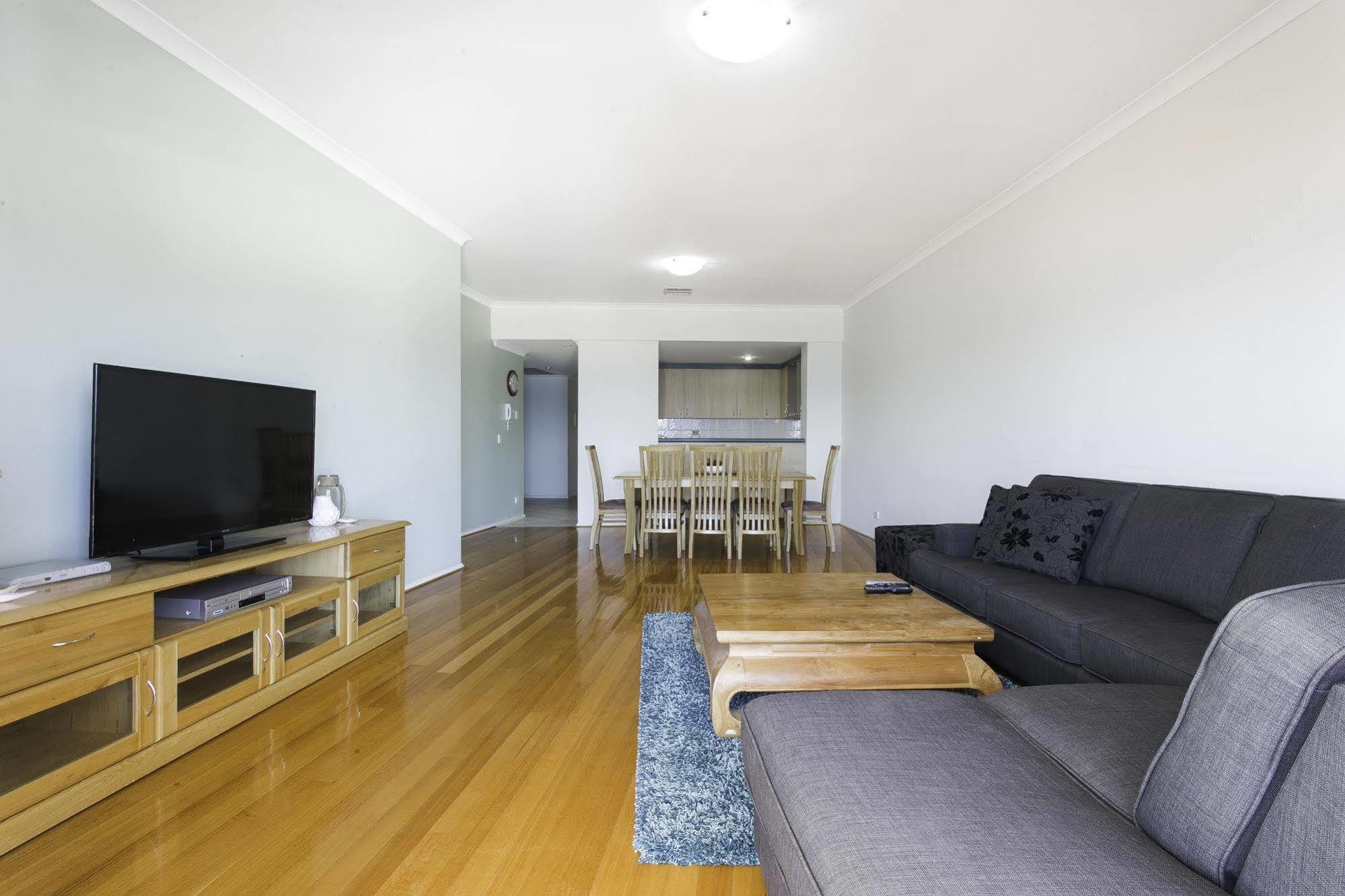 Boardwalk By Rockingham Apartments ภายนอก รูปภาพ
