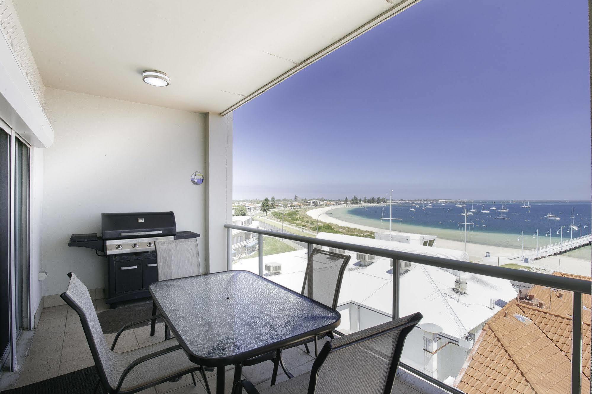 Boardwalk By Rockingham Apartments ภายนอก รูปภาพ