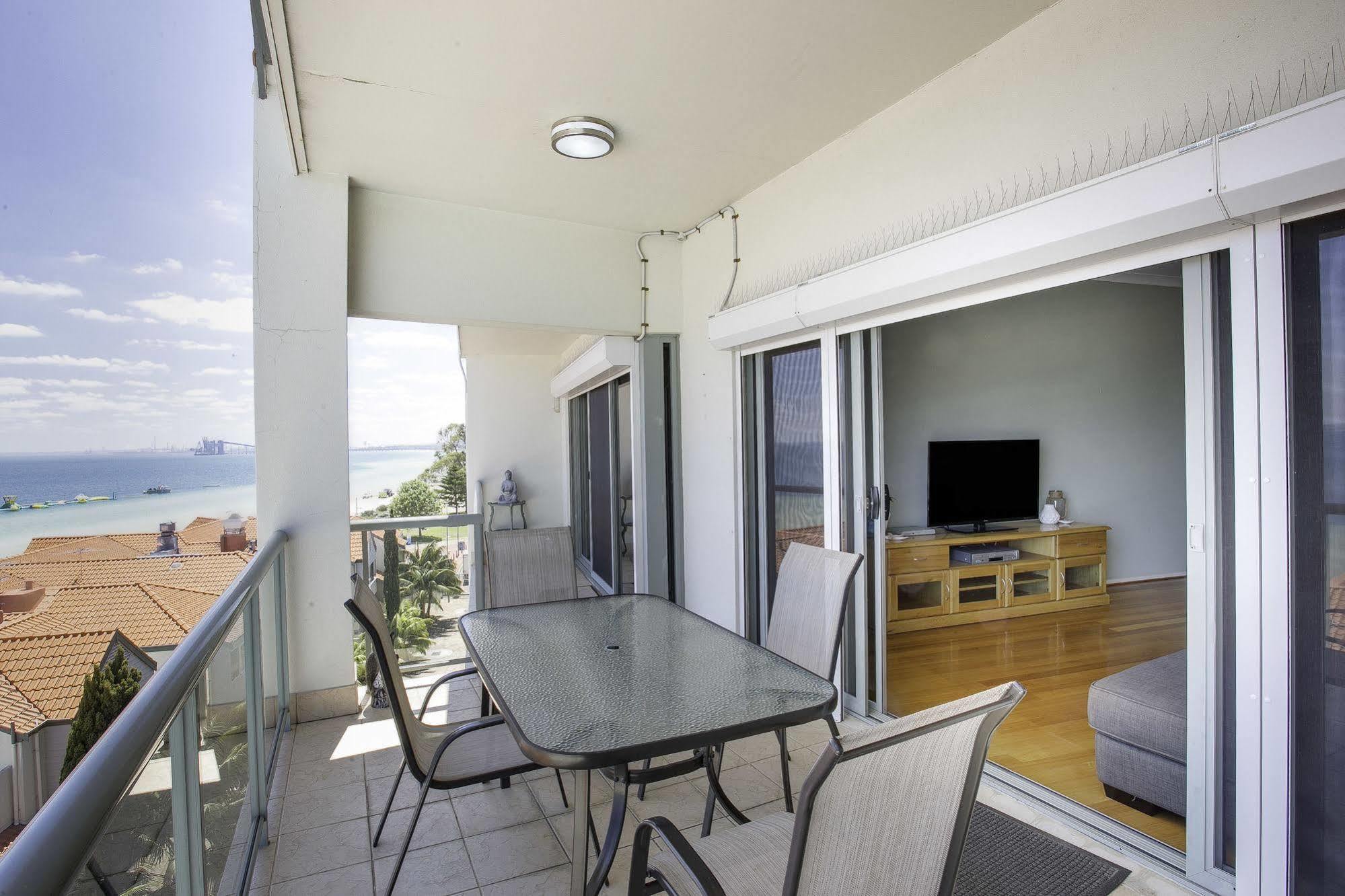Boardwalk By Rockingham Apartments ภายนอก รูปภาพ